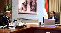مدبولي يتابع عددا من ملفات عمل وزارة الكهرباء والطاقة المتجددة