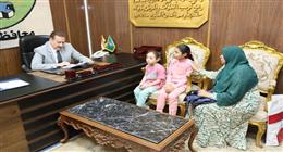 صرف مساعدات مالية وعينية لعدد من الحالات الإنسانية في المنوفية