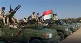 مضادات الجيش السوداني تتصدى لمسيرات الدعم السريع بمحيط مطار الخرطوم