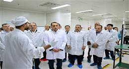 بخطة استثمارية 50 مليون دولار.. مدبولي يفتتح مصنعا للهواتف المحمولة بالعاشر من رمضان