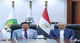 أبو ريدة يستقبل وزير الرياضة ويبحثان دعم خطط وبرامج تطوير كرة القدم
