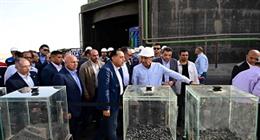 رئيس الوزراء يتفقد بلوكات الأنود الكربونية بالمنطقة الاقتصادية بالعين السخنة