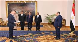 السفير البريطاني الجديد يقدم أوراق اعتماده للرئيس السيسي