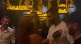 وصلة مدح وألبوم ذكريات «وتقابل حبيب».. ماذا فعل كريم فهمي في عيد ميلاد إليسا؟