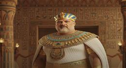 خالد الصاوي بالزي الفرعوني قبل حفل افتتاح المتحف المصري