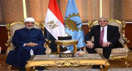 مفتي الجمهورية: نولى اهتماما كبيرا بتثقيف الشباب وتوعيتهم بقضايا العصر