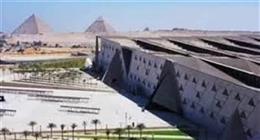 أستاذ آثار: التقنيات الحديثة ترفع مستوى التفاعل مع القطع الأثرية بالمتحف المصري 