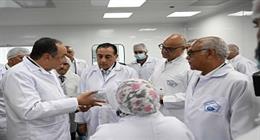 مدبولي يتفقد مصنعي «المستحضرات الصيدلية الصلبة» و«المحاليل الوريدية» بالقليوبية