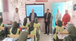 نائب وزير التعليم يوجه مدارس القاهرة بسرعة تسليم الكتب للطلاب