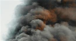 انفجارات تهز مدينة تشيرنيهيف شمال أوكرانيا