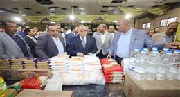 محافظ كفرالشيخ يتفقد سوق «اليوم الواحد» بسيدي سالم