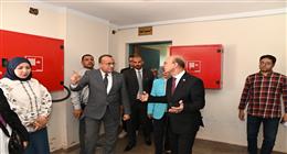 رئيس جامعة أسيوط يتابع جودة الرعاية في المستشفى الجامعي الجديد