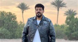 مشهد الوداع واستعدادات الجنازة.. جثمان المطرب إسماعيل الليثي يغادر مستشفى ملوي | عاجل