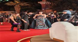 أروى جودة تخطف الأنظار بإطلالتها في مهرجان القاهرة السينمائي