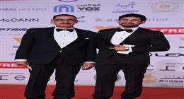 ليست المرة الأولى.. والد أمير المصري يظهر معه على الريد كاربت بمهرجان القاهرة السينمائي