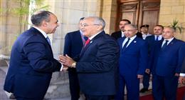 وزير الخارجية يلتقي رئيس مجلس الشيوخ لدعم التعاون المشترك
