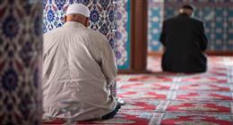 ما هو أجر الصلاة في البيت وقت الأمطار الغزيرة والعواصف؟.. الإفتاء توضح