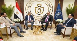 «الرعاية الصحية» تبحث إدخال خدمات الجراحة الروبوتية ضمن منظومة التأمين الشامل