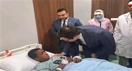 وزير الثقافة خلال زيارة طلاب أسوان المصابين في حادث إسنا: ملتزمون بدعمهم 