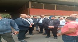 «البيئة» تمنع استخدام اللوادر في رفع المخلفات بشبرا الخيمة.. اعرف السبب