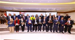 عاجل| مسيحية تفوز برحلة عمرة من «التضامن» وتهديها لزميلتها المسلمة.. وتصرف مفاجئ من الوزيرة