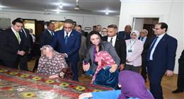 وزيرة التضامن ومحافظ الفيوم يزوران دار أبو بكر الصديق للمسنين