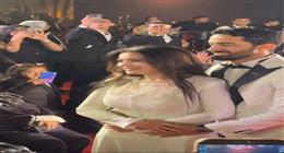 رامي صبري يحتفل بمي عزالدين وزوجها في أول ظهور لهما