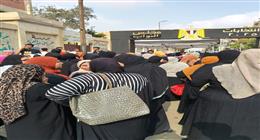 النساء يتصدرن المشهد أمام اللجان بالمقطم للإدلاء بأصواتهن في انتخابات مجلس النواب