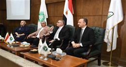 من الأهرامات إلى المتحف الكبير.. زاهي حواس ضيف «تجارة عين شمس»