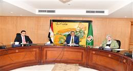 محافظ الفيوم يناقش تزويد بحيرة قارون بأنواع جديدة من الأسماك