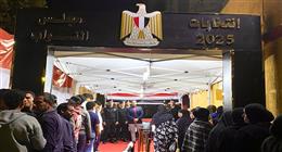 «صنايعية مصر».. مشاهد من حرص الموظفين والعمال على المشاركة في انتخابات «النواب»