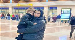 أول تعليق من ميار نبيل بعد عودتها وابنتها إلى مصر: «أنا لسة على ذمته ومعرفش طريقه»