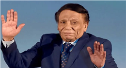 وفد إماراتي يزور الزعيم عادل إمام في منزله (صور)