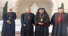 الأنبا إبراهيم إسحق يصل لبنان للمشاركة في زيارة البابا لاون الرابع عشر