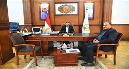 محافظ مطروح يوجه بصيانة محطات مياه الشرب والروافع وتحسين الأداء