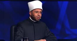 وزير الأوقاف يكرم الشيخ منصور الشامي الدمنهوري.. ويشيد بأداء المتسابق أحمد علي حابس
