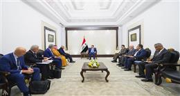 رئيس الوزراء العراقي يستقبل رئيس مجموعة طلعت مصطفى القابضة للتطوير العقاري