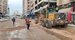 بدء أعمال تجهيز شارع المصنع بكفر الشيخ تمهيدًا لرصفه