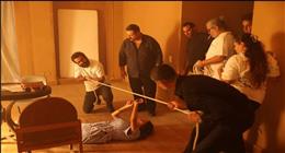 مخرج مسلسل ورد وشيكولاتة ينشر صورة جديدة من كواليس مشهد القتل