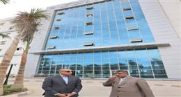 محافظ المنيا يتفقد التجهيزات النهائية لمستشفى بني مزار الجديد