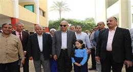 محافظ المنيا يعلن انتهاء مشكلة الصرف الصحي في مدرسة سمالوط الحديثة