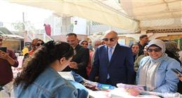 محافظ المنيا يفتتح معرض «من قلب القرية» لدعم أصحاب المشروعات الصغيرة والمتوسطة