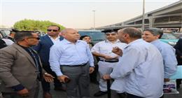 محافظ القاهرة يقود حملة على المواقف العشوائية