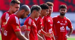 القنوات الناقلة لمباراة الأهلي والزمالك في قمة نهائي كأس السوبر المصري