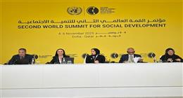 وزيرة التضامن: الإفراط في استخدام التواصل الاجتماعي يزيد القلق والاكتئاب