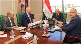  وزير الكهرباء: التوسع في مشروعات الطاقة المتجددة والحد من استخدام الوقود الأحفوري