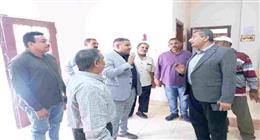 محافظ أسيوط يتفقد مجمع الخدمات الزراعية بقرية العونة ضمن مشروعات «حياة كريمة»
