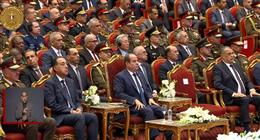 الرئيس السيسي يشاهد فيلما تسجيليا عن مدفع «الهاوتزر ek9a1egy» القادم من كوريا الجنوبية