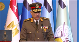  وزير الدفاع: حريصون على مواكبة التطورات العالمية في مجال التسليح 