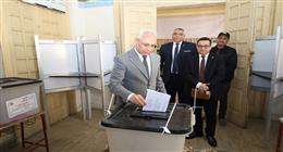 رئيس جامعة المنيا يدعو الطلاب إلى المشاركة في انتخابات «النواب» 